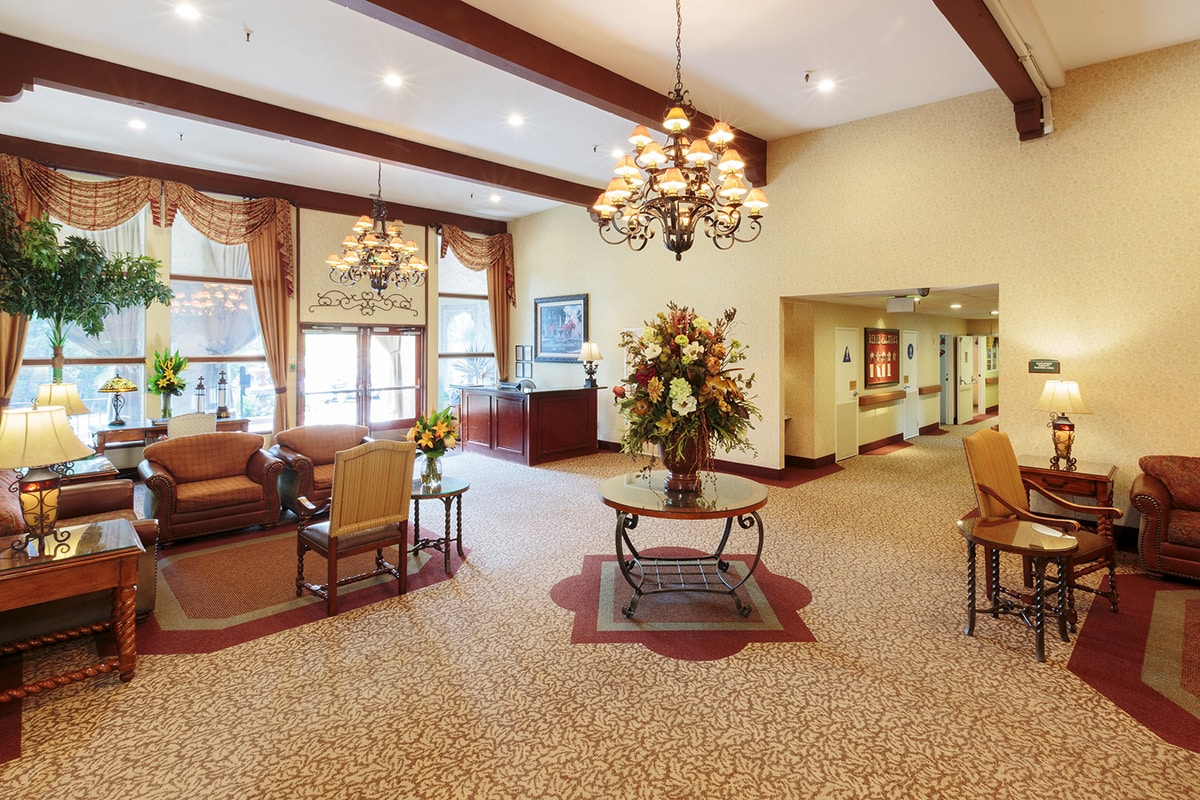 Reo Vista front lobby waiting area